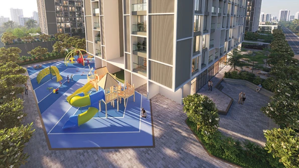 Rooftop Infinity Pool With Pool Deck